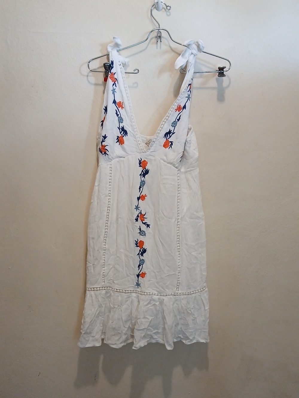Jessica Simpson White Mini Dress with Blue and Orange Floral Embroidery